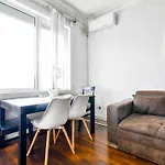 Budget In Center Near Ndk Holiday home