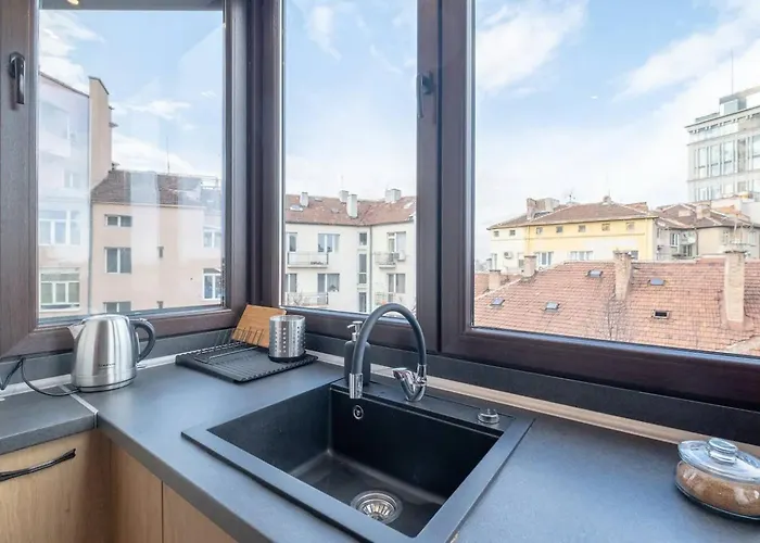 Budget In Center Near Ndk