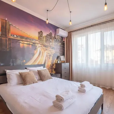 Amazing Location In The Center For 8 Сasa de vacaciones